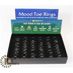 RETAIL DISPLAY OF MOOD TOE RINGS