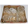 Image 1 : FLAT OF ASSORTED CRYSTAL AND GLASSWARE
