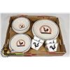 Image 1 : SERVICE FOR 4 ROOSTER THEME DISH SET