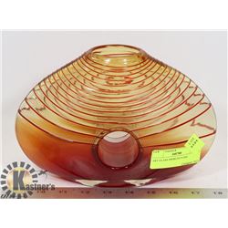 ART GLASS SWIRLED VASE