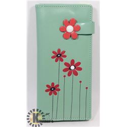 NEW SHAG WEAR WOMENS WALLET