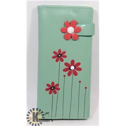NEW SHAG WEAR WOMENS WALLET
