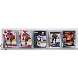 4 CONNOR MCDAVID CARDS 1 GRETZKY