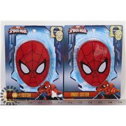 2 SPIDERMAN BREAD CUTTER