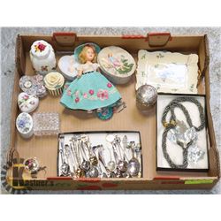 ESTATE FLAT OF DECORATIVE SPOONS, TRINKET BOXES