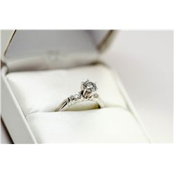 88) 10KT WHITE GOLD DIAMOND RING. SIZE 7.5