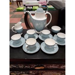 ROYAL DOULTON 15PC "REFLECTION" TEA SET