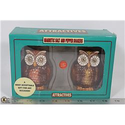 NEW PAIR OF MAGNETIC KISSING OWL SALT & PEPPER