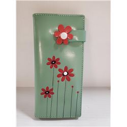 NEW SHAGWEAR WOMENS WALLET