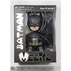 MEZCO BATMAN COLLECTOR FIGURE