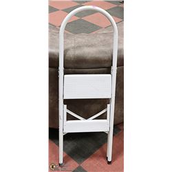 FOLDING 2 STEP LADDER