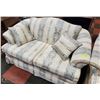 Image 2 : 3 SEATER SOFA  85" & LOVESEAT 63" SET