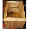 Image 1 : WOODEN GARDEN PLANTER