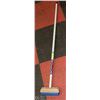 Image 1 : CURLING BROOM