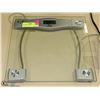 Image 1 : BATHROOM SCALE