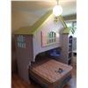 Image 2 : DOLLHOUSE LOFT BED, COMES DISSASSEMBLED WITH