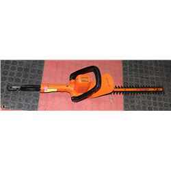 BLACK & DECKER ELECTRIC  HEDGE TRIMMER.
