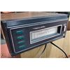 Image 3 : IRS REALISTIC 8 TRACK PLAYER,LLOYD'S AM/FM 8-TRACK