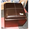 Image 1 : LEATHERETTE OTTOMAN WITH TRAY ON LID