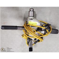 BLACK AND DECKER HEAVY DUTY DRILL