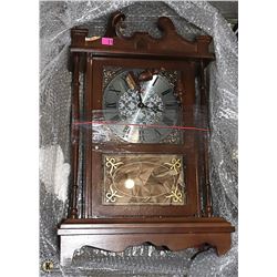 DAMAGED MANTLE CLOCK AS IS