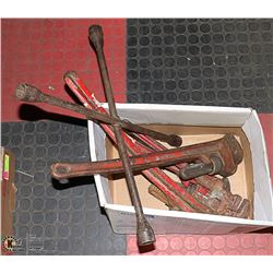 ASSORTED PIPE WRENCHES WITH RIGID