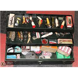 GREEN  ANTIQUE TACKLE BOX WITH AN ASSORTMENT