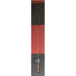 SHAKESPEARE LEVEL WIND TRUE BLUE REEL AND OLD ROD