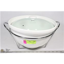 LG COVERED CASSEROLE WITH STAND