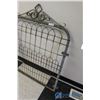 Image 4 : **Vintage Wire Garden Gate