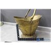 Image 5 : Brass Scuttle & Shovel