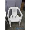 Image 4 : **(3) Plastic Lawn Chairs