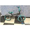 Image 1 : Kids Black and Blue Bike