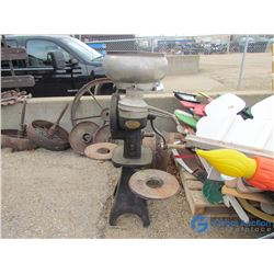 McCormick-Deering Cream Seperator