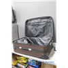 Image 6 : **Large Suitcase