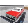 Image 3 : 1964 Mecury Marauder 1:18 Scale Die-Cast Car