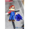 Image 4 : Mario Stuffy and Figurine with Stand