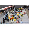Image 9 : Vintage Esso Gas Station Play Set