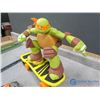 Image 2 : Teenage Mutant Ninja Turtle Remote Control Skateboarding "Mikey"