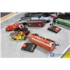Image 2 : Vintage HO Train Set - 6 Cars, 2 Locomotives, Track, Transformer, etc