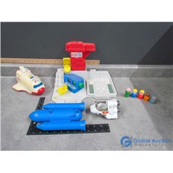 Fisher Price Little People Space Station Toys