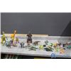Image 1 : Assorted Rubber & Plastic Dinosaurs & Other Animals