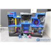 Image 1 : Bat Cave Play Set and Toys