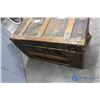 Image 4 : **Antique Chest