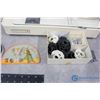 Image 2 : Singer Touch & Sew Sewing Machine w/Accessories & Vintage Needle Book