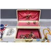 Image 9 : Assorted Jewelry & Jewelry Box