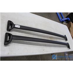 **Unused GM Accessory Luggage Cross Rails