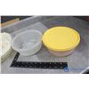 Image 2 : Assorted Tupperware