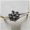 Image 2 : 14K WHITE GOLD DIAMOND RING SIZE 5.5