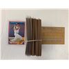 Image 10 : SET OF APPROXIMATELY 77 TOPPS BASEBALL CARDS